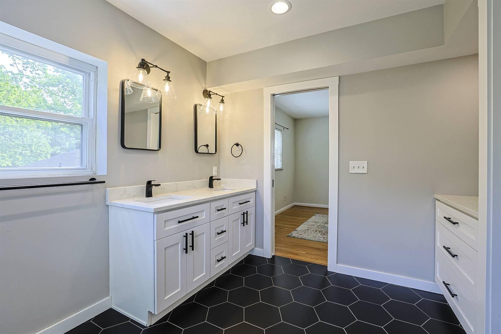 1067 Lawton Road Covington, KY 41011 - Photo 25 of 48