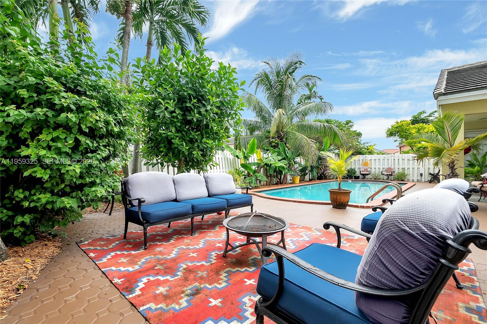 4534 Southwest 147th Court Miami, FL 33185 - Photo 19 of 22 a outdoor space with patio furniture