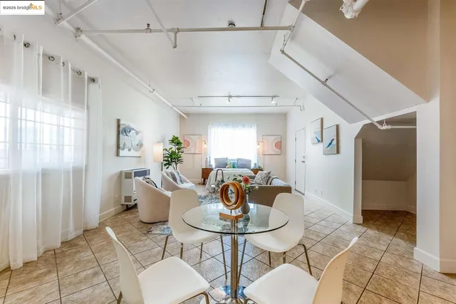 $260,000 | 2842 Adeline Street, Unit 6, Oakland, CA 94608