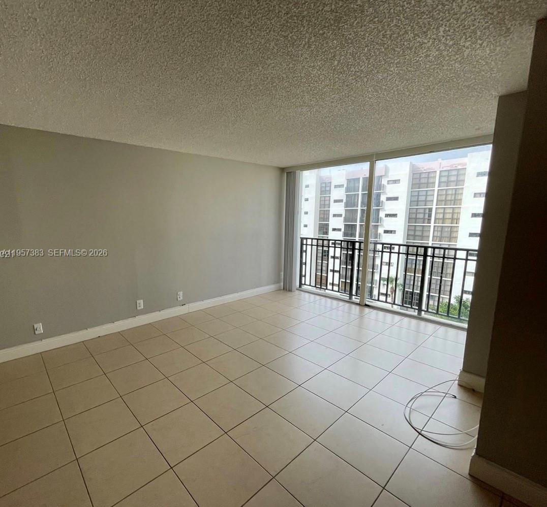 16909 North Bay Road, Unit 807 Sunny Isles Beach, FL 33160 - Photo 3 of 15