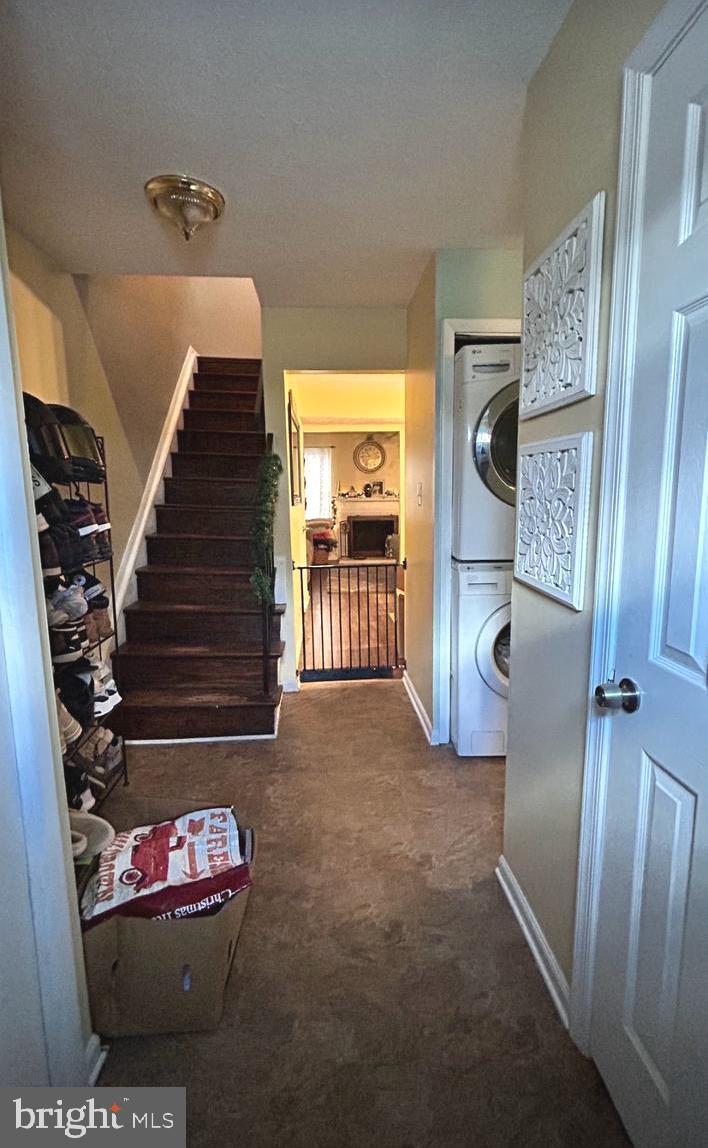 17520 Hoskinson Road Poolesville, MD 20837 - Photo 10 of 13 a living room with furniture and a wooden floor