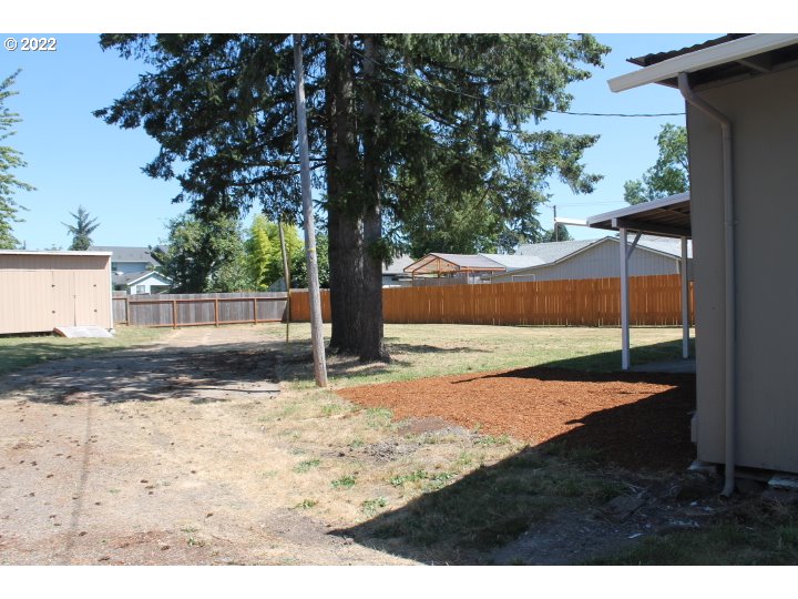 1275 6th Street Springfield, OR 97477 - Photo 20 of 28