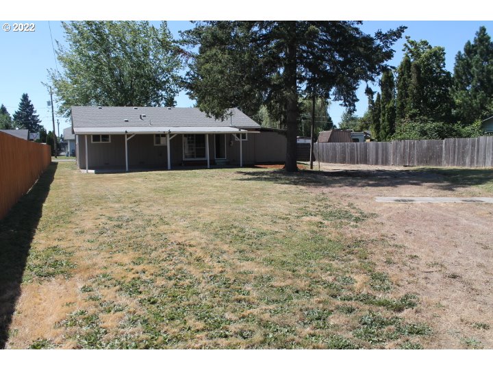 1275 6th Street Springfield, OR 97477 - Photo 22 of 28