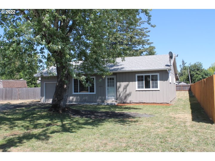 1275 6th Street Springfield, OR 97477 - Photo 3 of 28