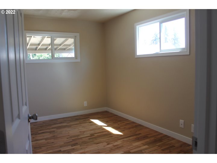 1275 6th Street Springfield, OR 97477 - Photo 9 of 28