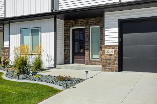 $759,000 | 2240 14th Street West, West Fargo, ND 58078