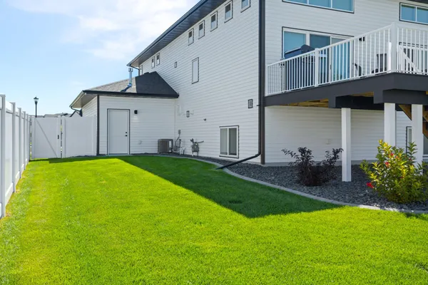 $759,000 | 2240 14th Street West, West Fargo, ND 58078