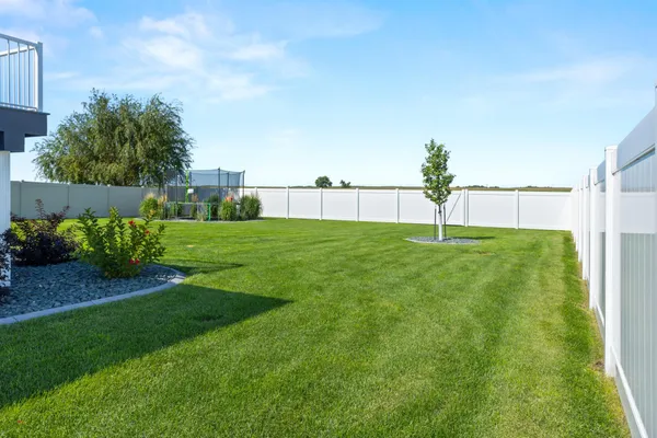 $759,000 | 2240 14th Street West, West Fargo, ND 58078