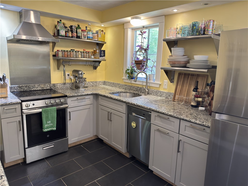 100 Snuff Mill Road North Kingstown, RI 02874 - Photo 18 of 45