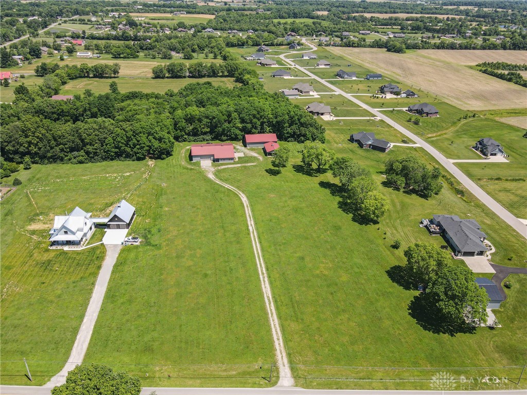 5172 Chenoweth Road Waynesville, OH 45068 - Photo 1 of 39