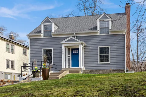 $585,000 | 1555 East River Terrace, Minneapolis, MN 55414