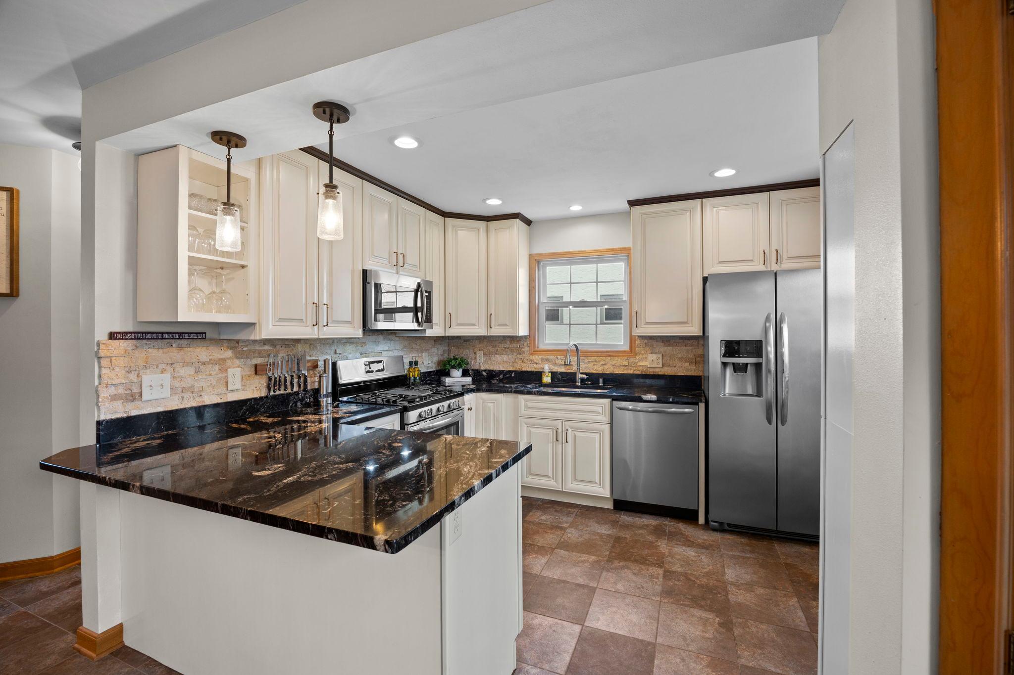 1555 East River Terrace Minneapolis, MN 55414 - Photo 19 of 70