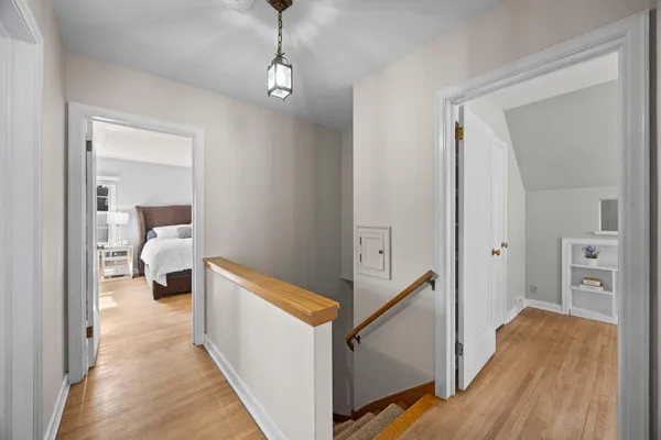 $585,000 | 1555 East River Terrace, Minneapolis, MN 55414
