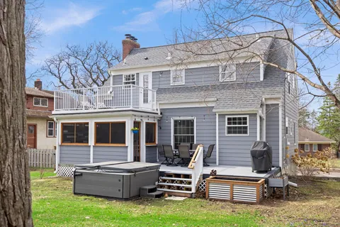 $585,000 | 1555 East River Terrace, Minneapolis, MN 55414