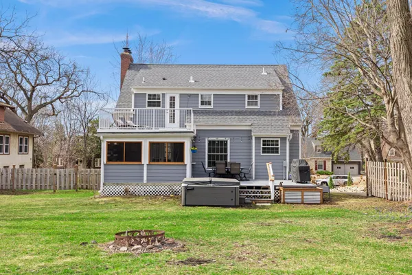 $585,000 | 1555 East River Terrace, Minneapolis, MN 55414