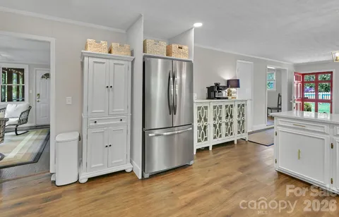$750,000 | 32 Central Avenue, Weaverville, NC 28787