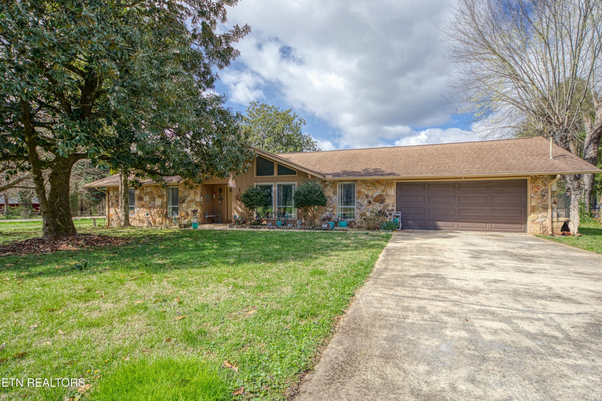 901 Roderick Road Knoxville, TN 37923 - Photo 1 of 36 Gallery Image 1