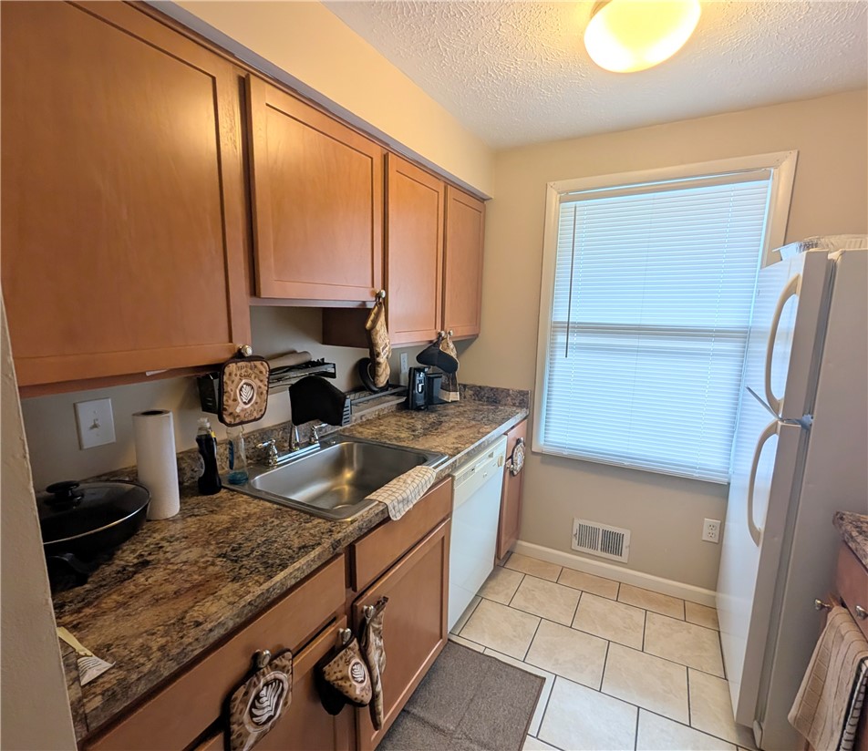1290 Emerson Street, Unit B Rochester, NY 14606 - Photo 2 of 10