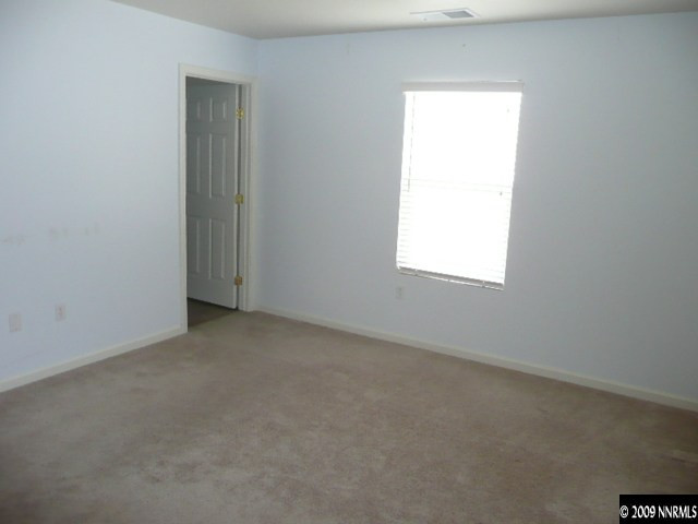 8844 Silverkist Drive Reno, NV 89506 - Photo 3 of 9 Photo 3