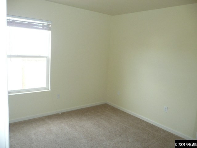 8844 Silverkist Drive Reno, NV 89506 - Photo 6 of 9 Photo 6