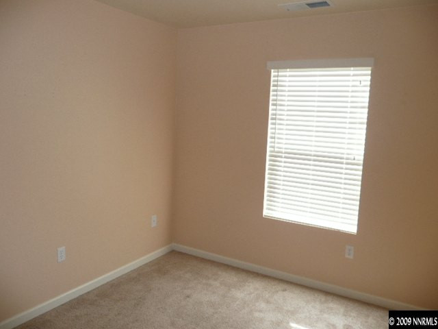 8844 Silverkist Drive Reno, NV 89506 - Photo 7 of 9 Photo 7