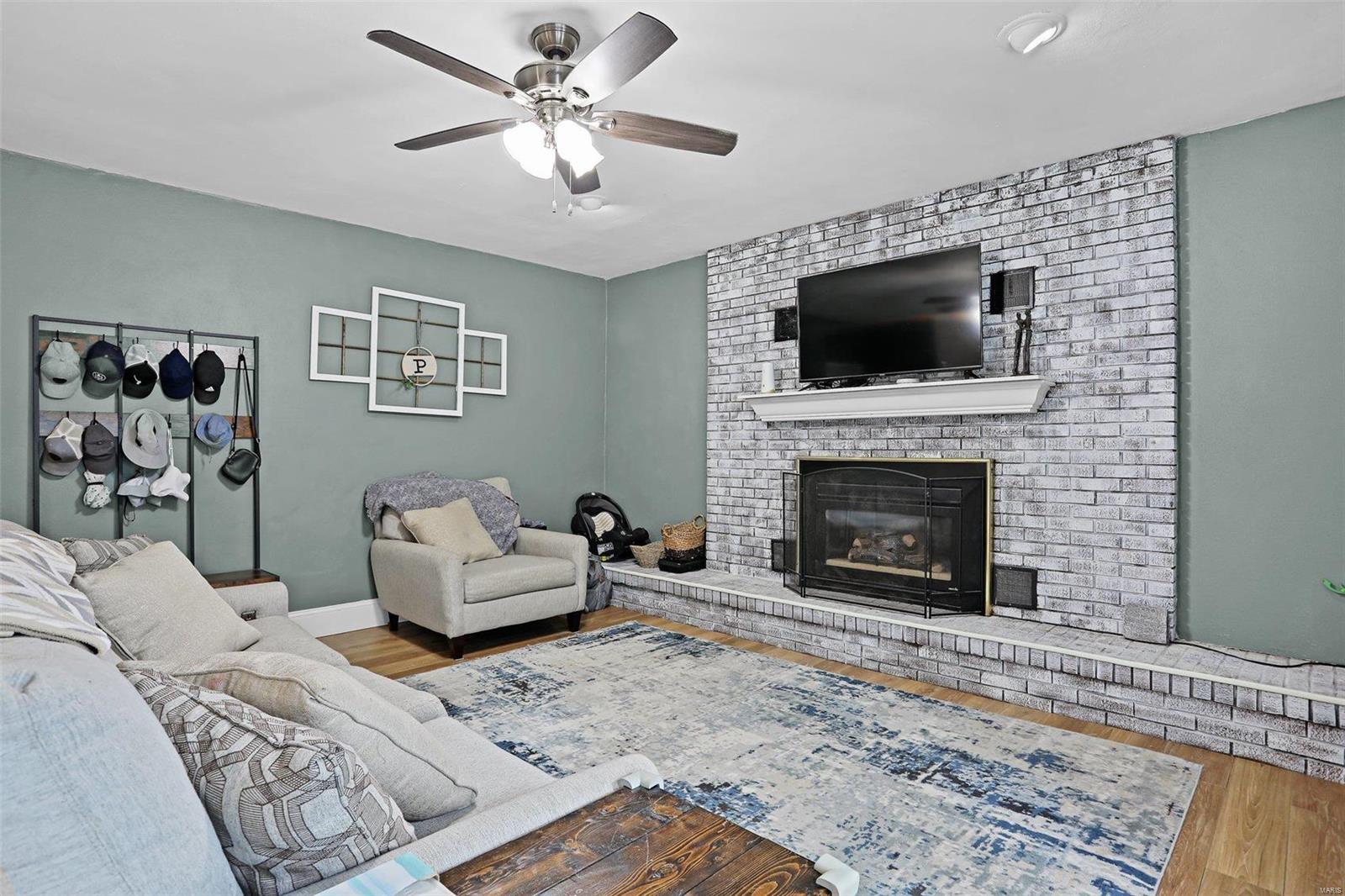 318 Hazel Street Troy, IL 62294 - Photo 9 of 31 Gallery Image 9