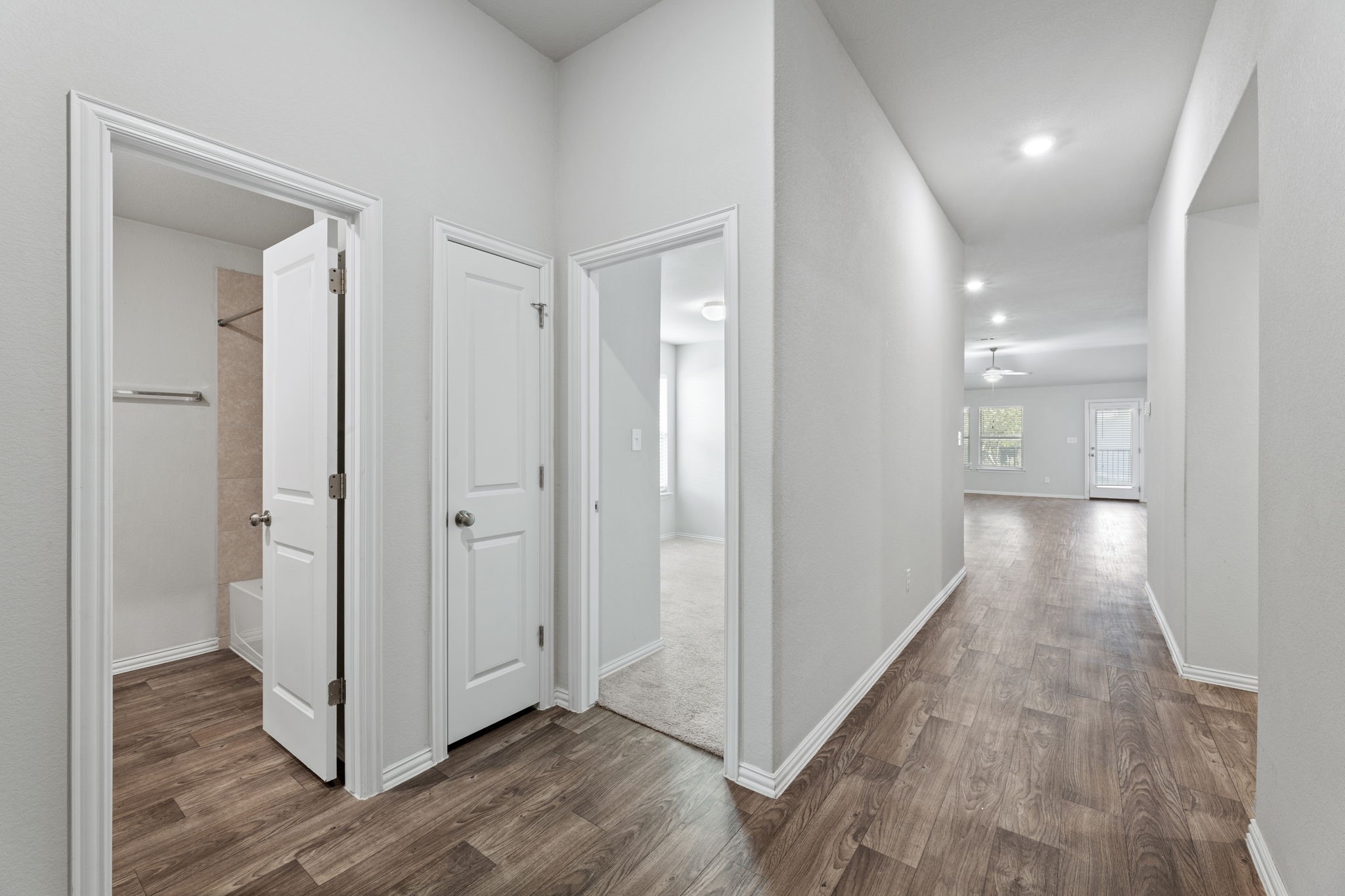 143 Alexander Kyle, TX 78640 - Photo 4 of 34