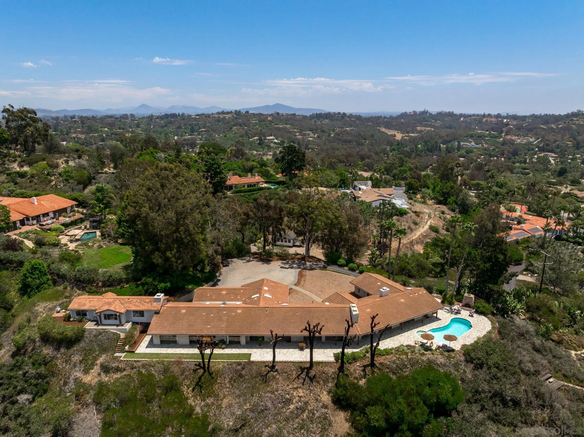 16532 Los Morros Rancho Santa Fe, CA 92067 - Photo 40 of 43