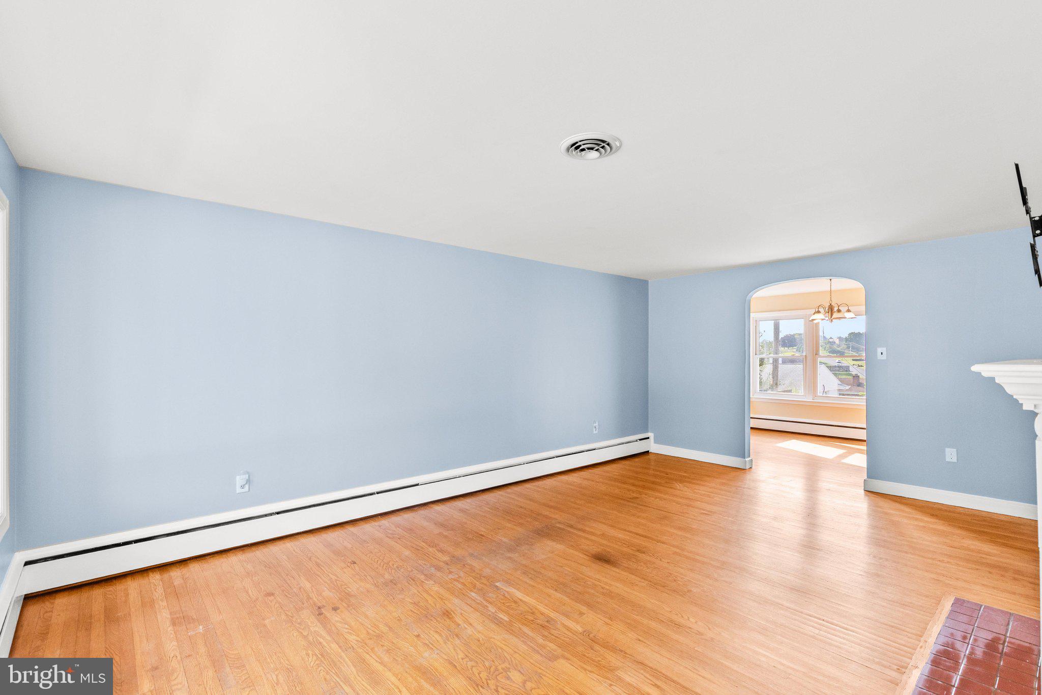 804 Glendale Road York, PA 17403 - Photo 9 of 51 Gallery Image 9