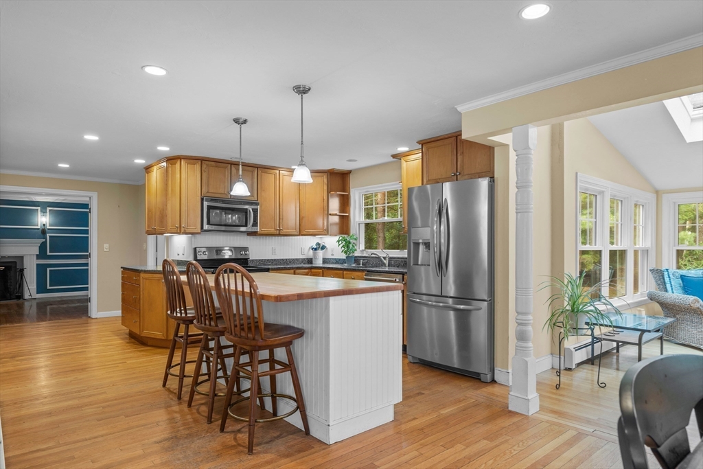 16 Border Street Scituate, MA 02066 - Photo 7 of 34 Gallery Image 7