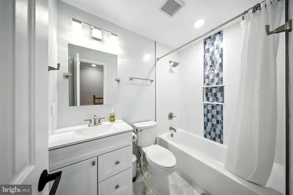 $675,000 | 6586 Morning Meadow Drive, Alexandria, VA 22315