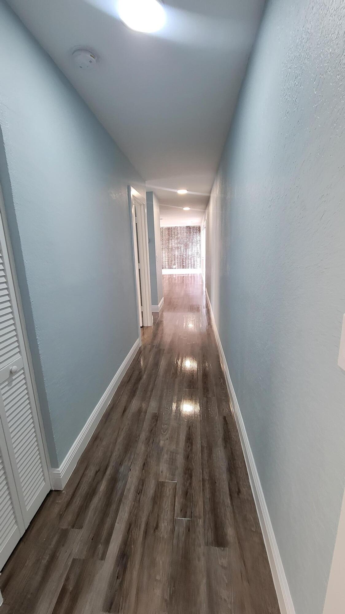 128 Davis Road Palm Springs, FL 33461 - Photo 24 of 28 20231205_112545