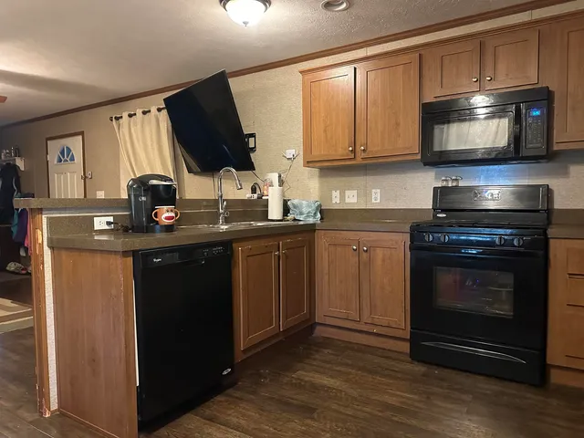 $145,000 | 376 West Highland Drive, Johnson, VT 05656