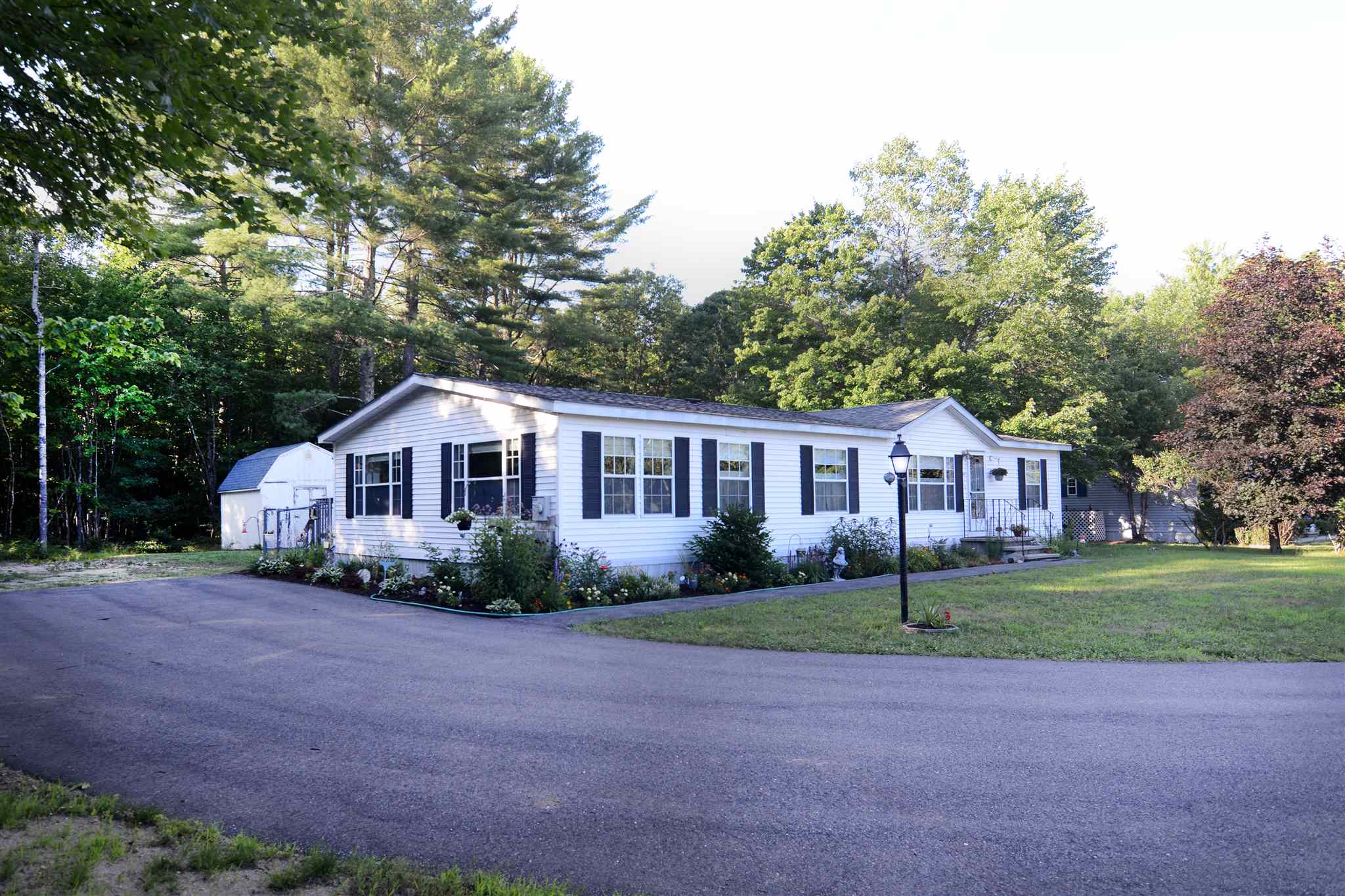334 Fire Pond Road Hopkinton, NH 03229 - Photo 2 of 34 Gallery Image 2