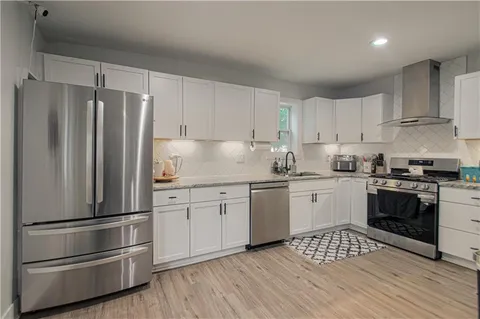 $324,950 | 5431 Klamm Road, Kansas City, KS 66106
