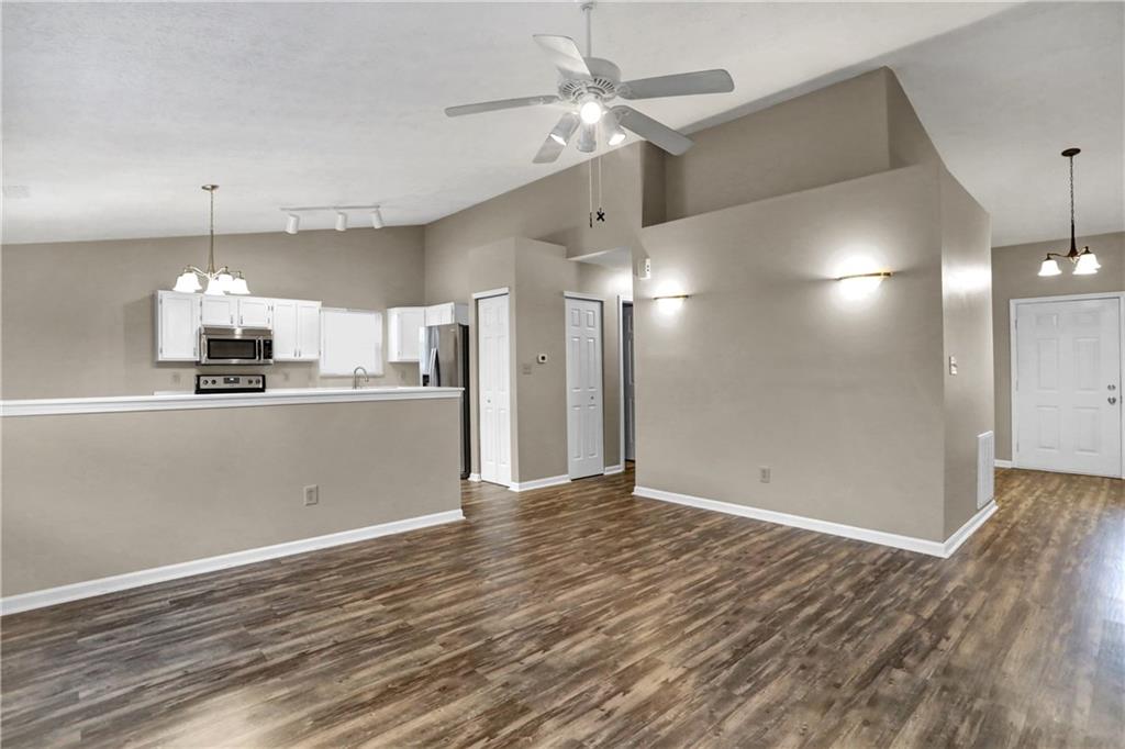 6731 Decatur Commons Indianapolis, IN 46221 - Photo 2 of 22