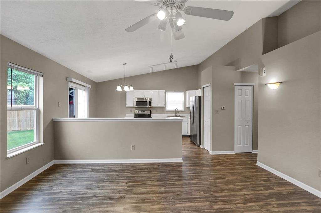 6731 Decatur Commons Indianapolis, IN 46221 - Photo 9 of 22