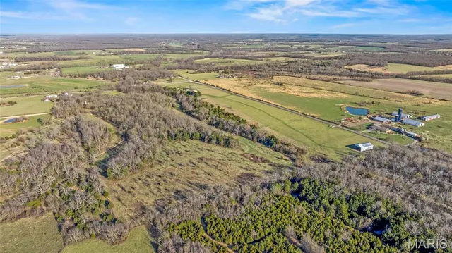 $450,000 | 13449 B Highway, Conway, MO 65632