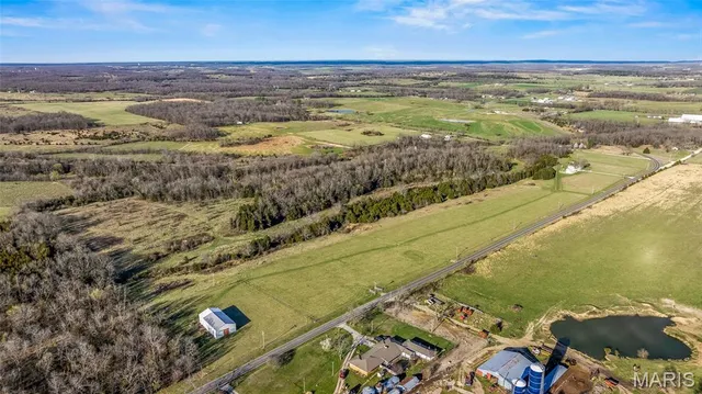 $450,000 | 13449 B Highway, Conway, MO 65632