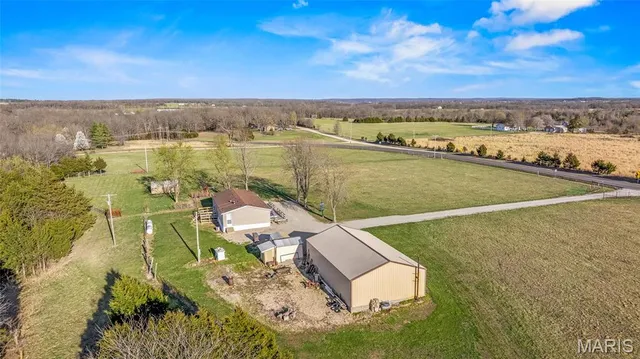 $450,000 | 13449 B Highway, Conway, MO 65632