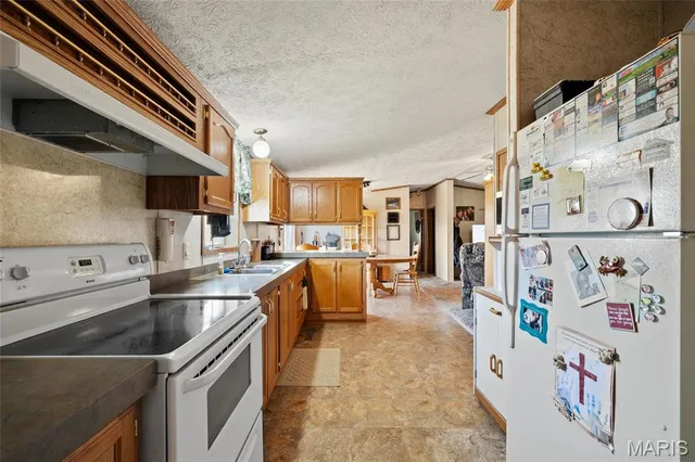 $450,000 | 13449 B Highway, Conway, MO 65632