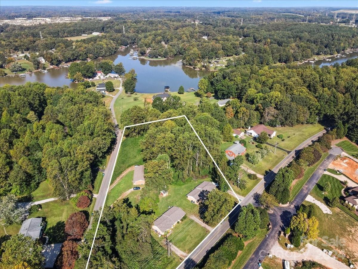 4251 Kiser Island Road Terrell, NC 28682 - Photo 21 of 30 an aerial view of multiple house