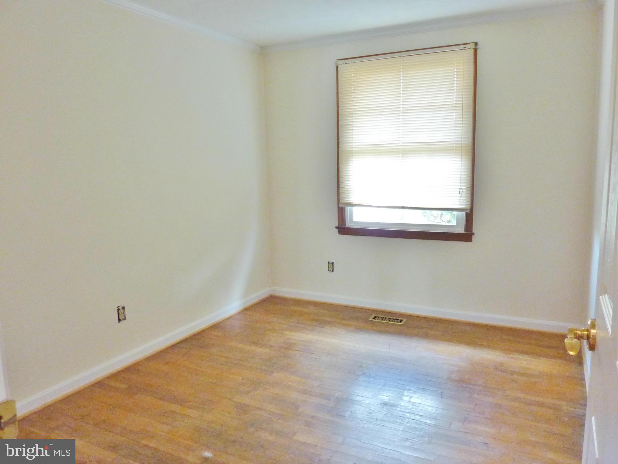 2122 Apple Pie Ridge Road Winchester, VA 22603 - Photo 13 of 30 Bedroom
