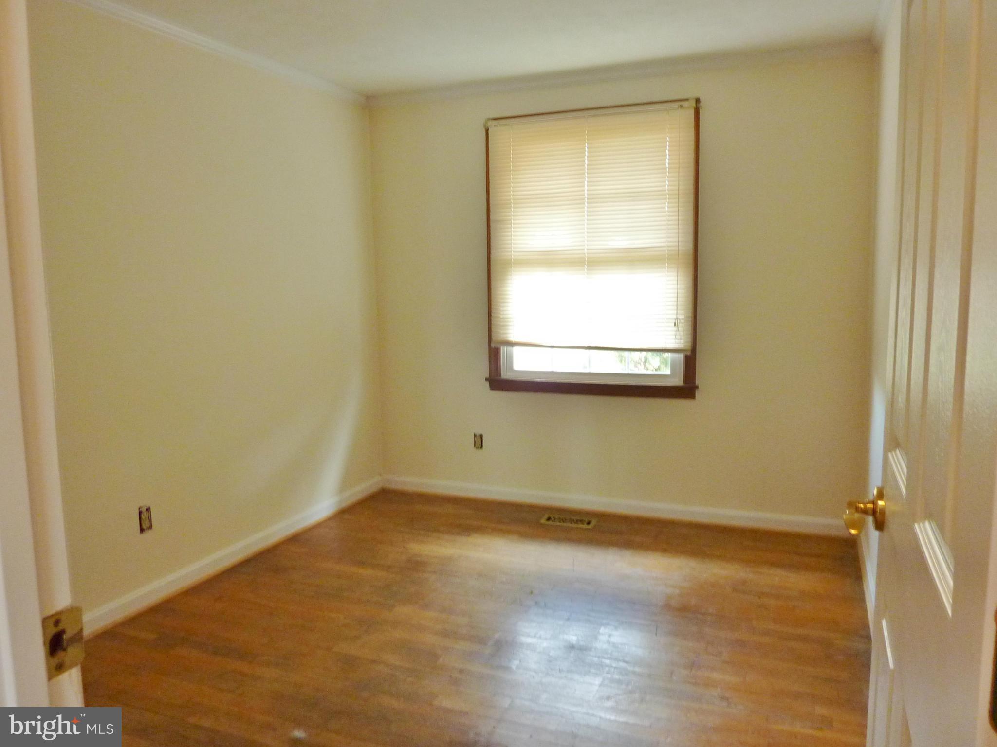2122 Apple Pie Ridge Road Winchester, VA 22603 - Photo 14 of 30 Bedroom
