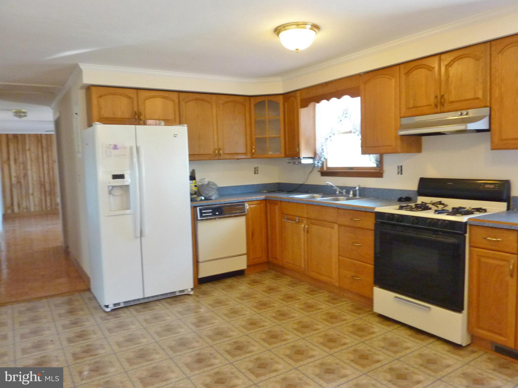 2122 Apple Pie Ridge Road Winchester, VA 22603 - Photo 8 of 30 Kitchen
