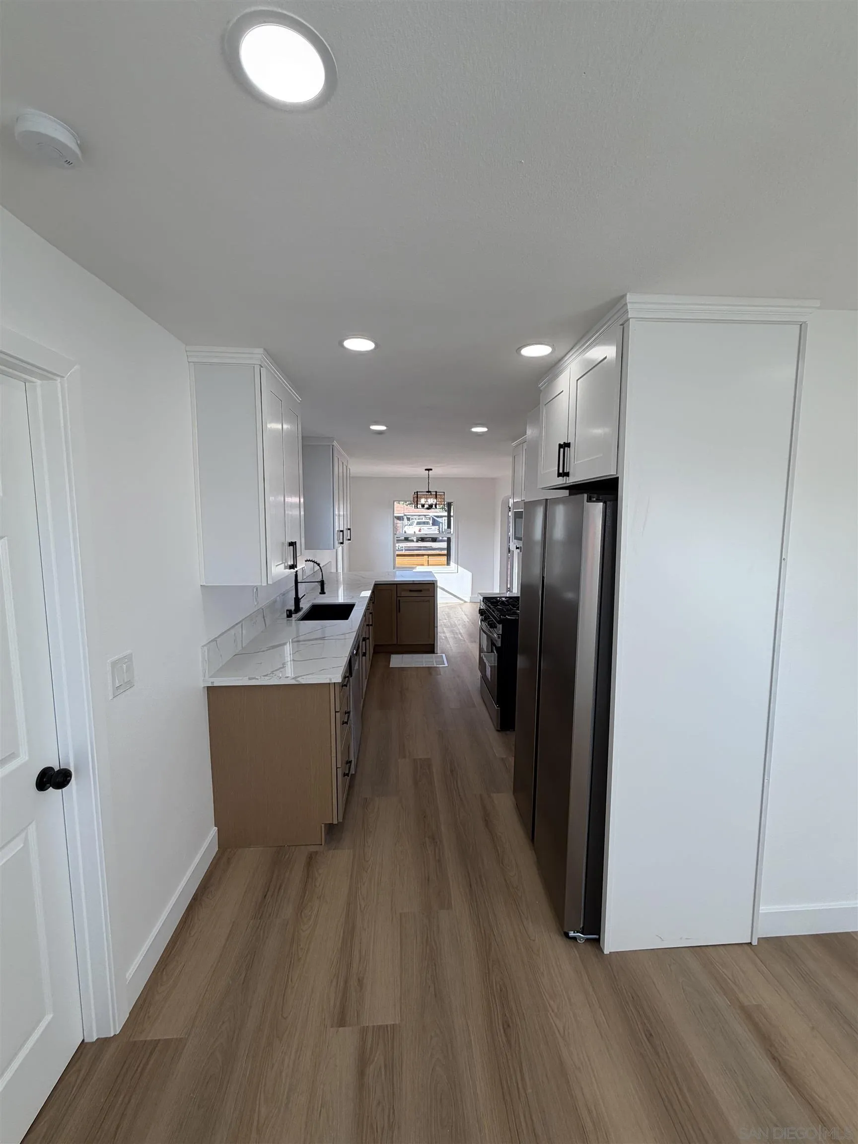 698 J Street Chula Vista, CA 91910 - Photo 9 of 20