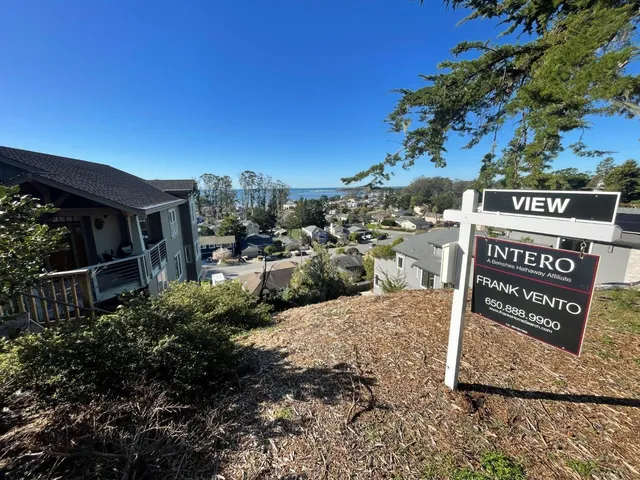 a view of a sign board