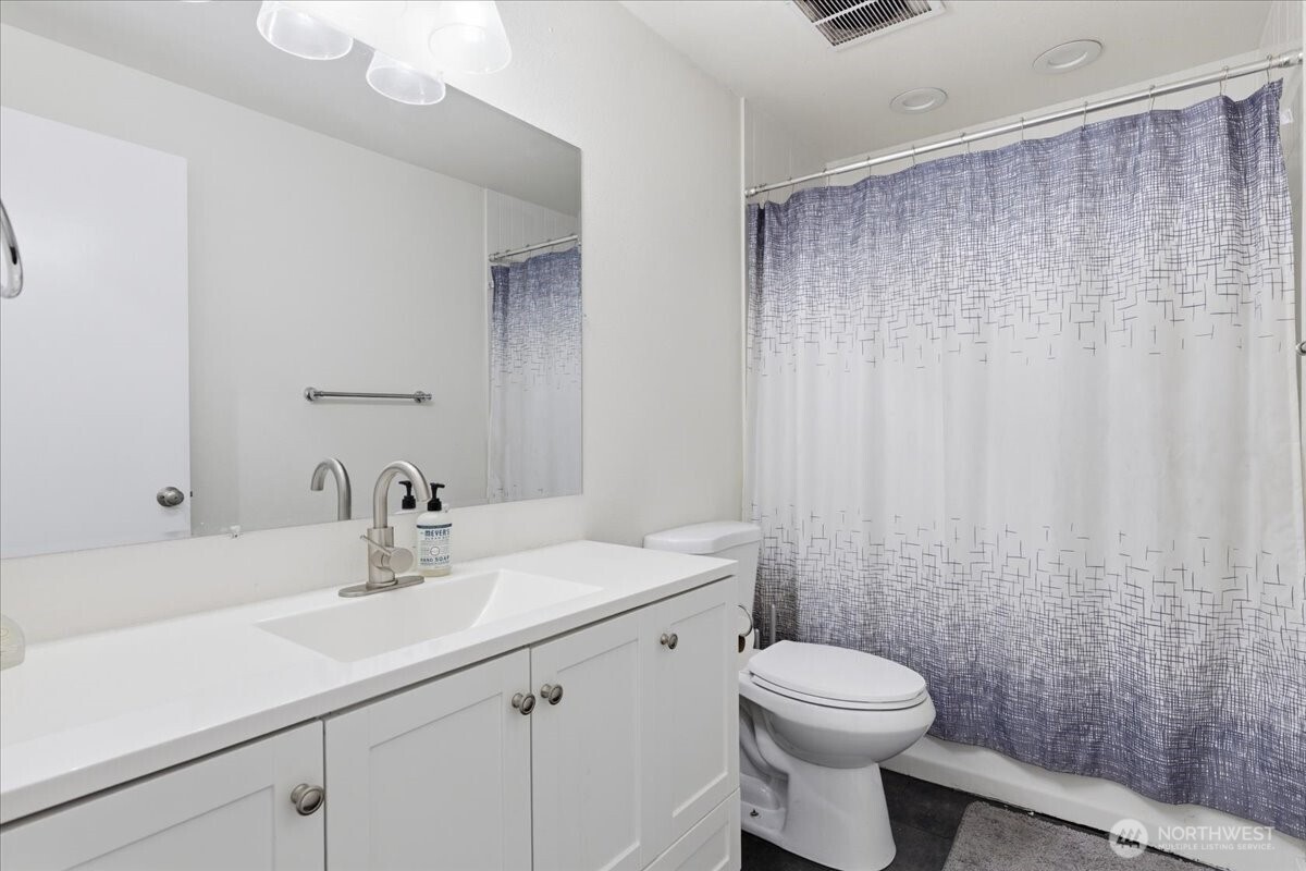 262 North Earl Road Moses Lake, WA 98837 - Photo 12 of 28