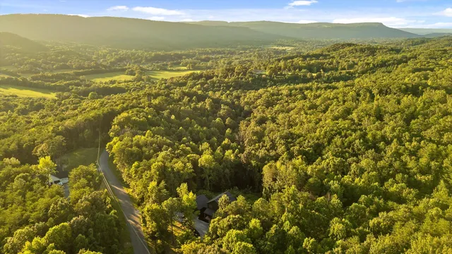 $1,149,000 | 852 Old Grand Center Road, Flintstone, GA 30725