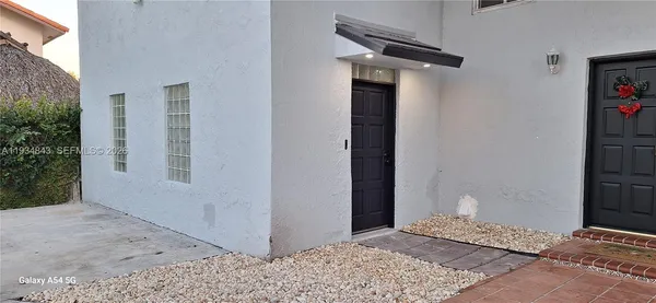 $2,350 | 14402 Southwest 111th Street, Unit 14402, Miami, FL 33186